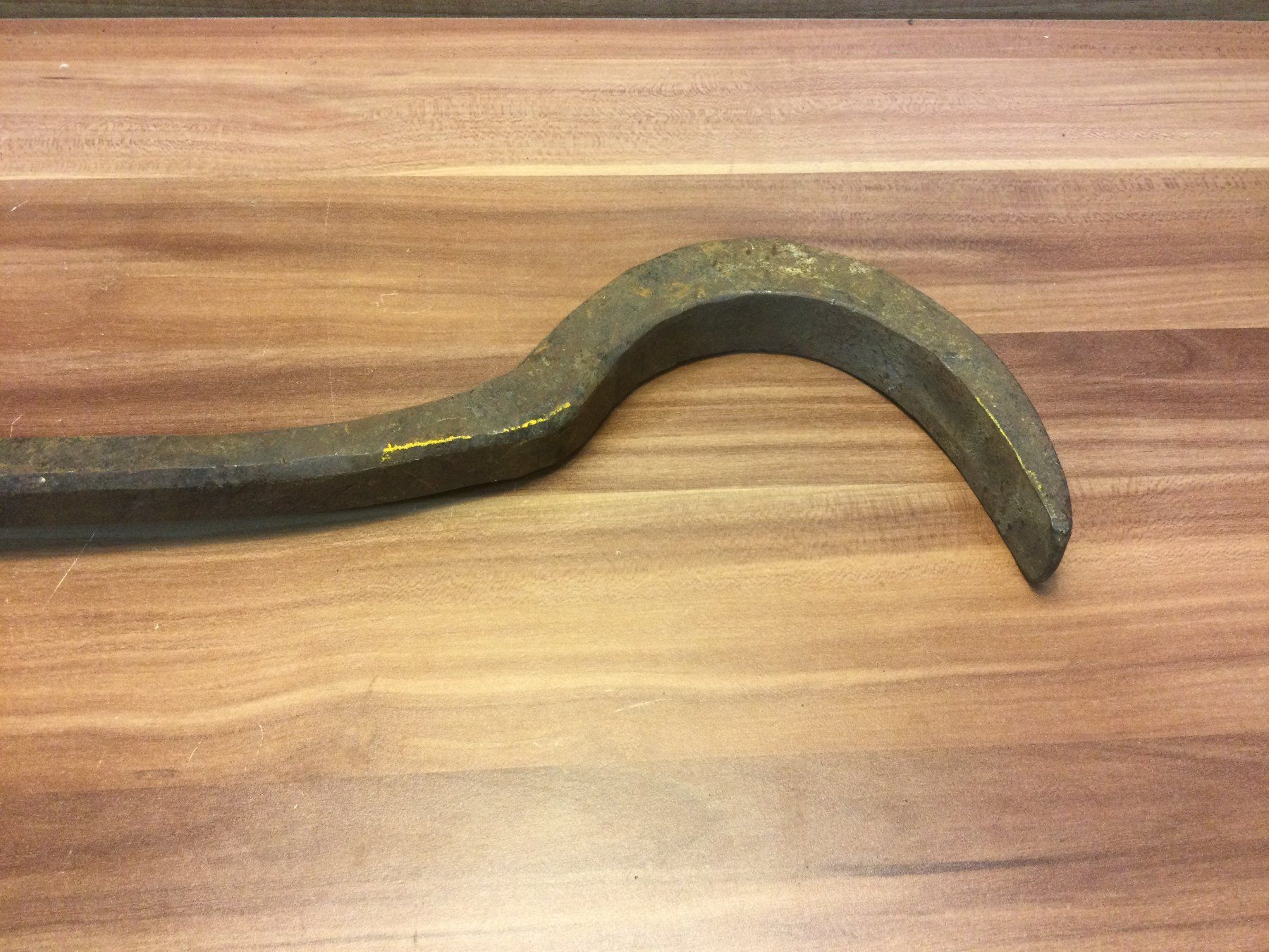 Attrezzi da lavoro: Antiker Handgeschmiedeter massiver Eisenring mit Haken – Usato da Wangen SZ venduto da kuriosum12 2