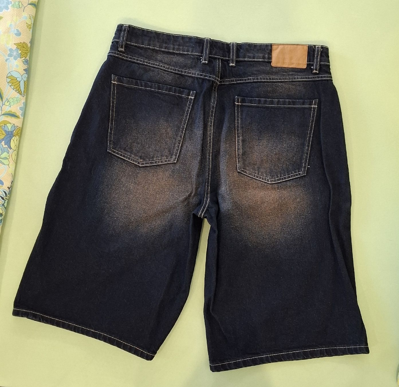Jeans: Kurze Jeans Yourturn XL – Nuovo (secondo la descrizione) da Balzers venduto da mackfose 1