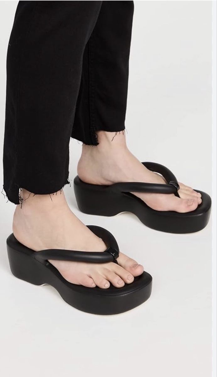 Chaussures femmes: Melissa Platform Flipflops 37,5 – D'occasion à Zürich par lauralikeslemons