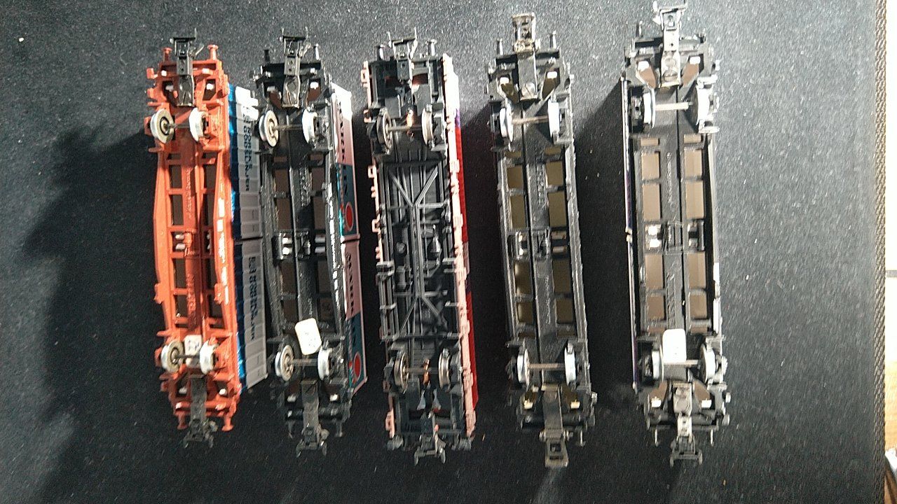 Märklin Modellini di ferrovie: 5 Märklin Containerwagen – Usato da Uster venduto da Regenwurm61 3