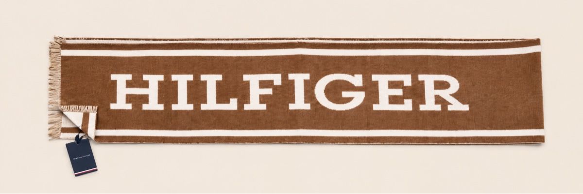 Tommy Hilfiger Foulards & écharpes: ÉCHARPE TOMMY HILFIGER MARRON – Neuf avec emballage d'origine à Lausanne par KeNaChic 1