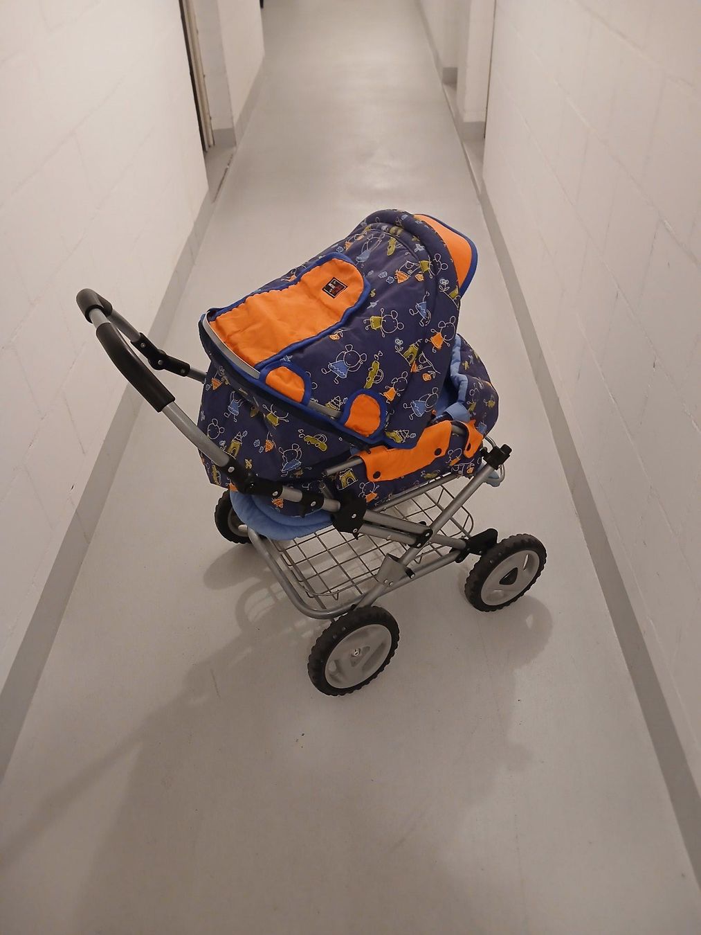 Carrozzine per bambole: Kinderwagen Für Puppen – Usato da Heimberg venduto da kayo508