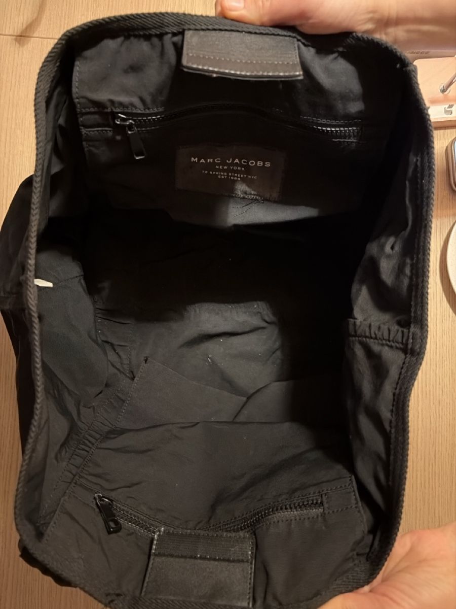 Marc Jacobs Borse da donna: Marc Jacobs Nylon-Tasche schwarz gross – Usato da Glattfelden venduto da tiger1989 5