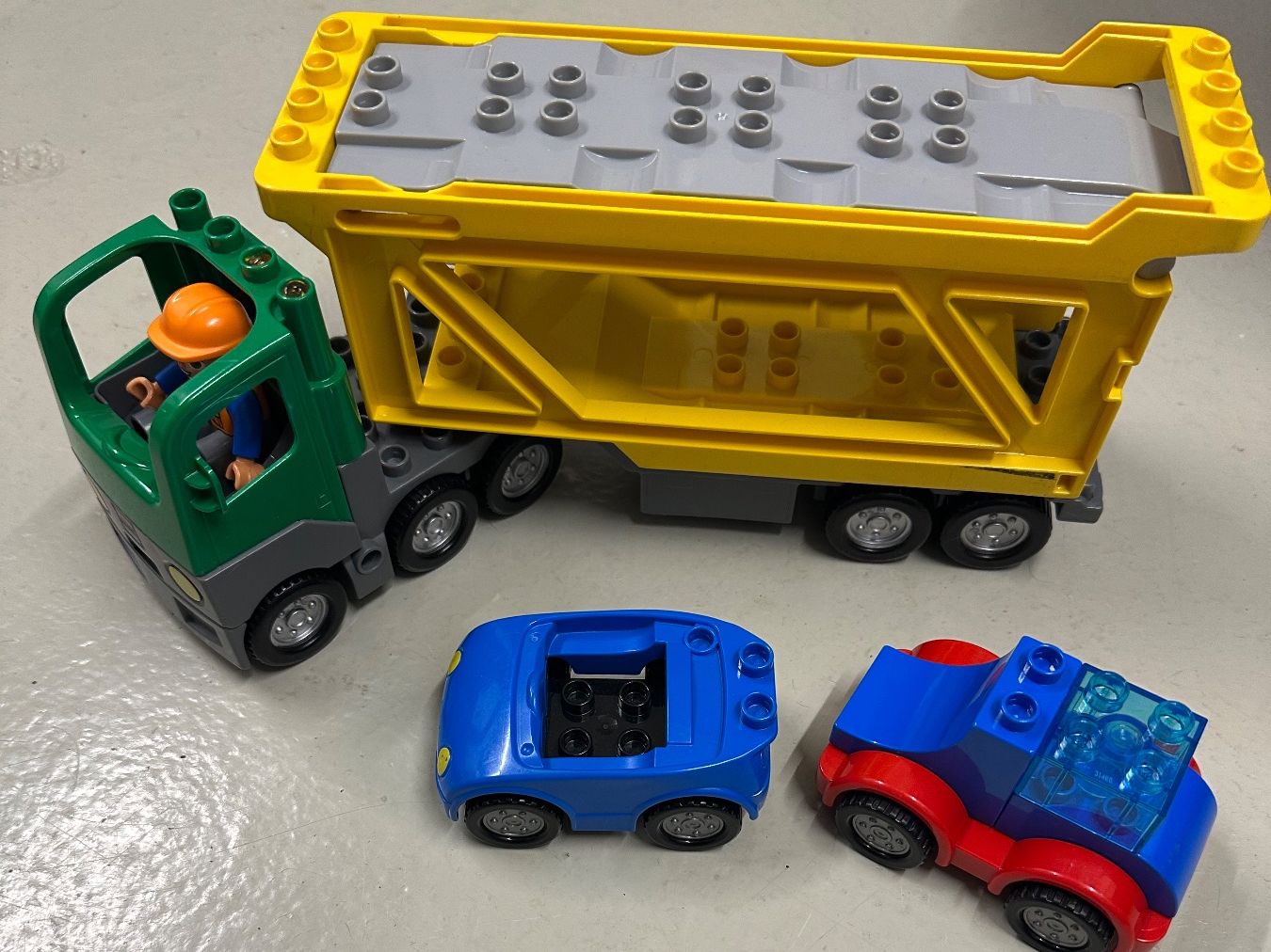 Lego Kit di costruzioni: LEGO Duplo LKW Autotransporter – Usato da Ziefen venduto da elika 1