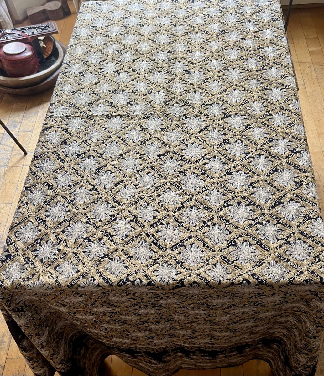 Sonstige Tischwäsche: Superbe Nappe Indienne Brodée Or Argent Style Oriental Boho  – Neu (gemäss Beschreibung) aus Genève von DELIRBEADS 3