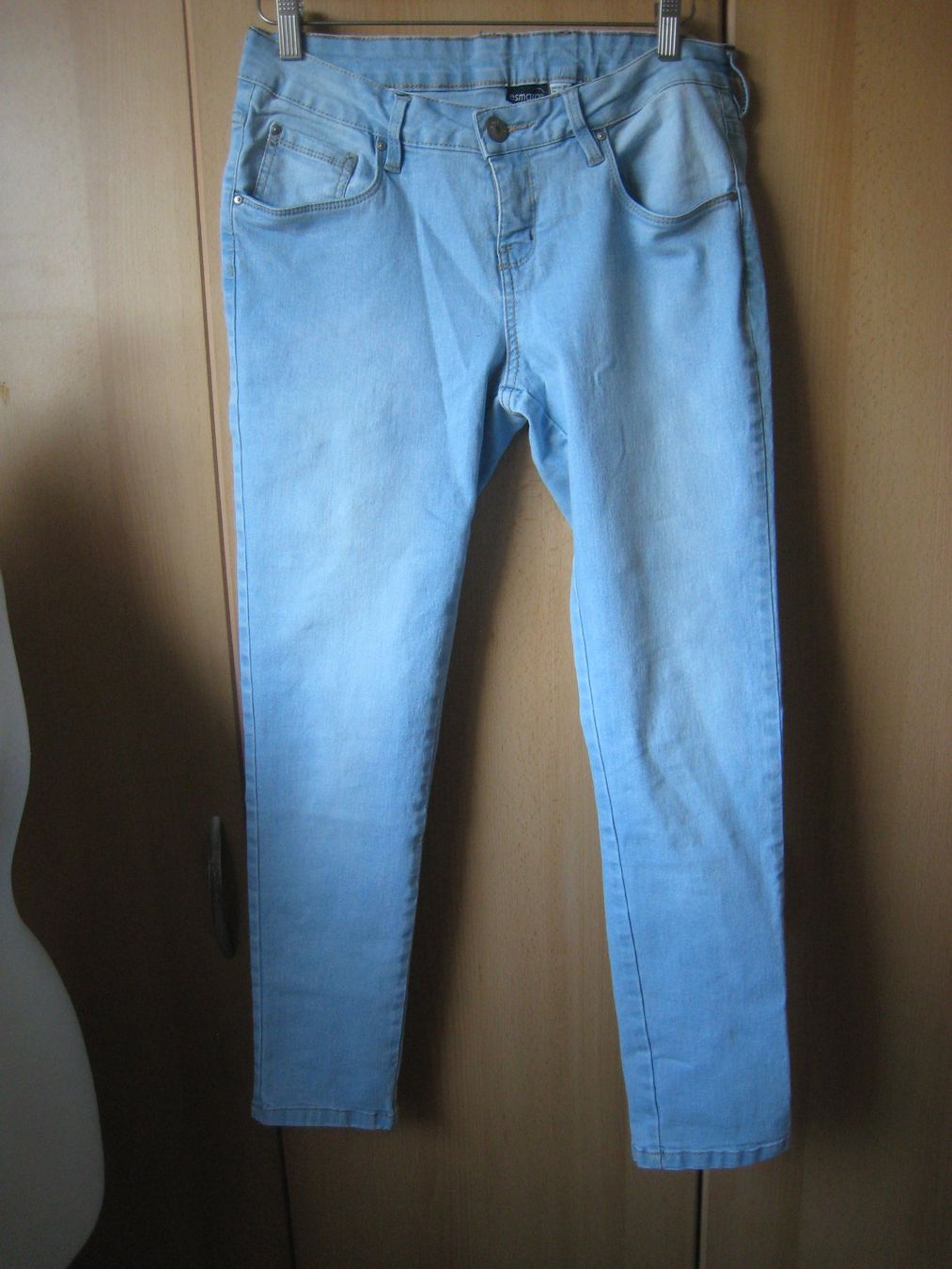 Jeans: esmara JEANS Gr. 40   hellblau strechig – Usato da Dättlikon venduto da Mamakuga