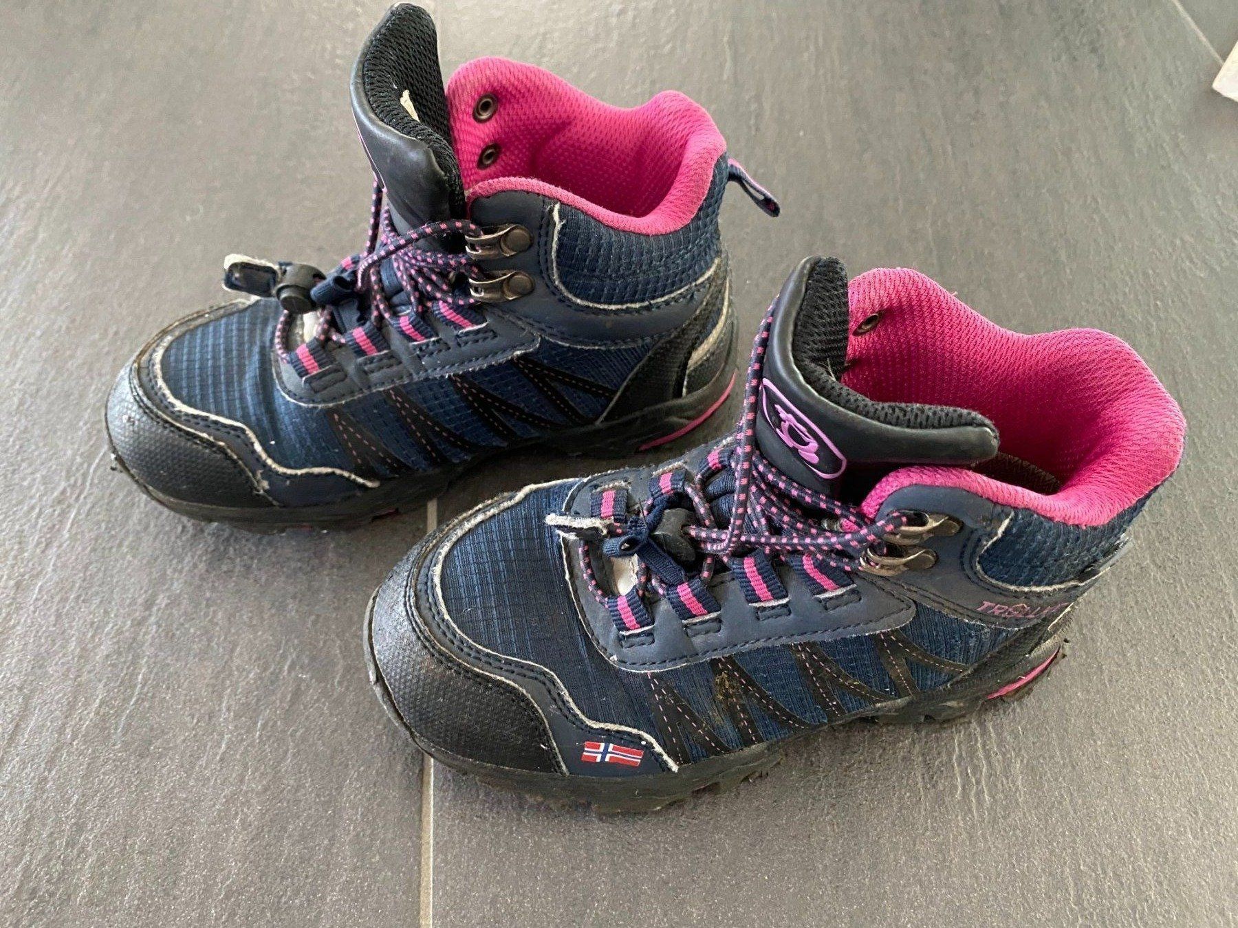 Scarpe per ragazze: Mädchen Wanderschuhe Trollkids Gr. 30 aus 1. Hand – Usato da Steinerberg venduto da luckyfin 1
