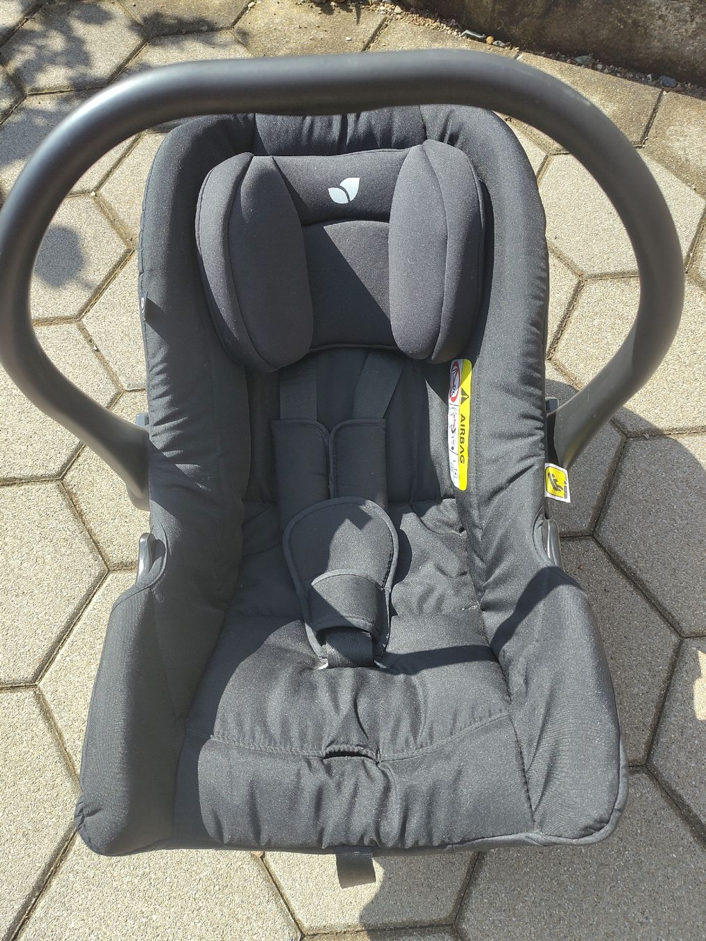 Joie Seggiolini per auto: Joie Baby-Schale Autositz 40cm-75cm – Usato da Bern venduto da ali_8rjc 4