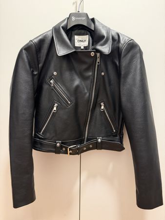 ONLY Kunstlederjacke schwarz Reissverschluss neuwertig