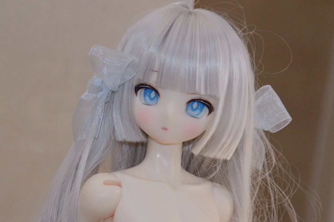Bambole: Poupée BJD avec maquillage unique + perruques – Usato da Renens VD venduto da Jeannot_Marais 1