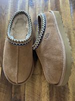 Schuhe (Marke: UGG)