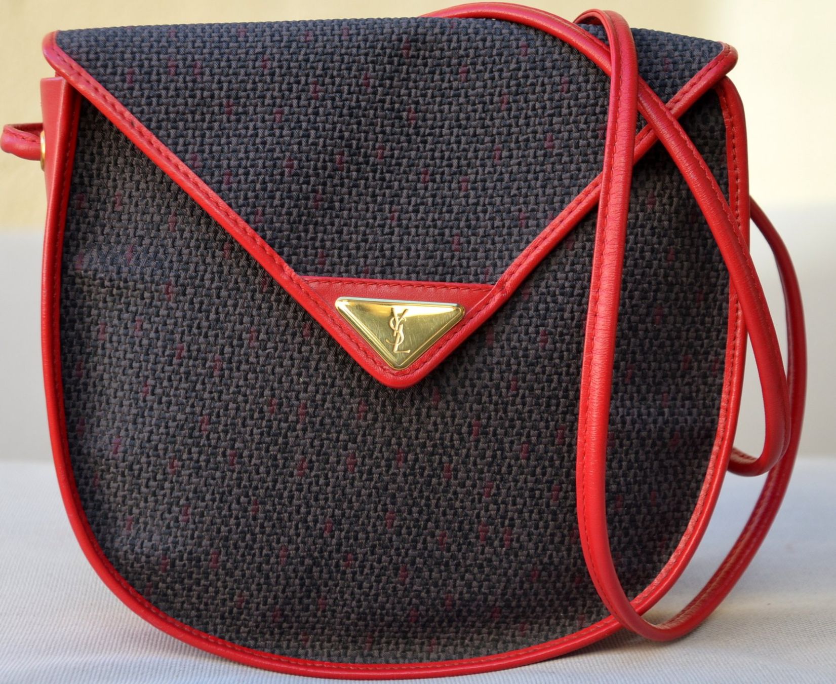Saint Laurent Borse da donna: Tasche Yves Saint Laurent  sac – Usato da Collonges venduto da Auganien