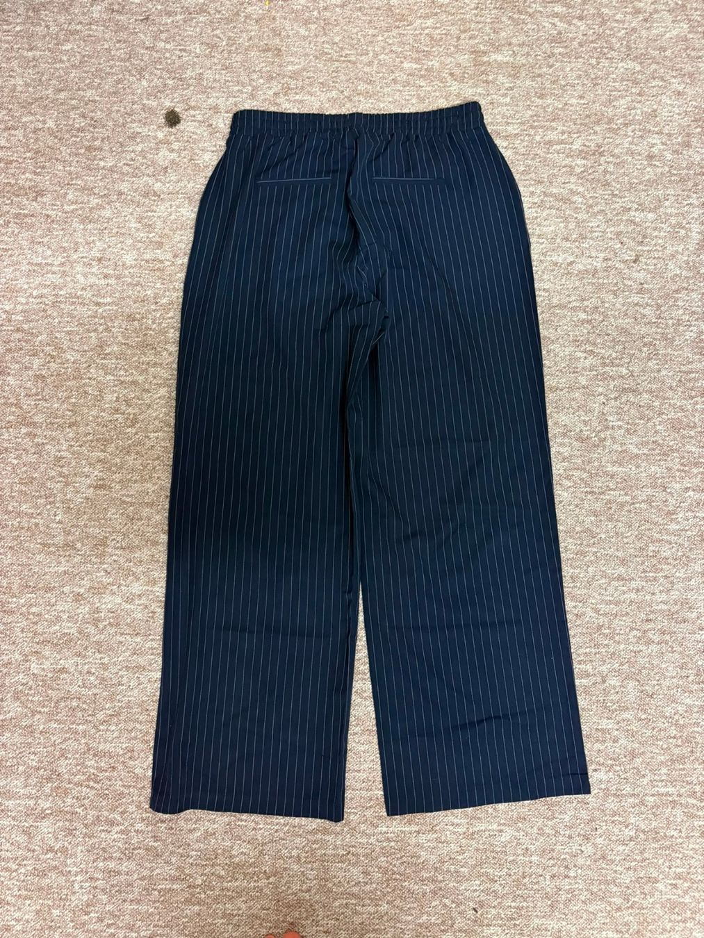 Pantaloni: hose amisu NEU – Usato da Adliswil venduto da thiago1995