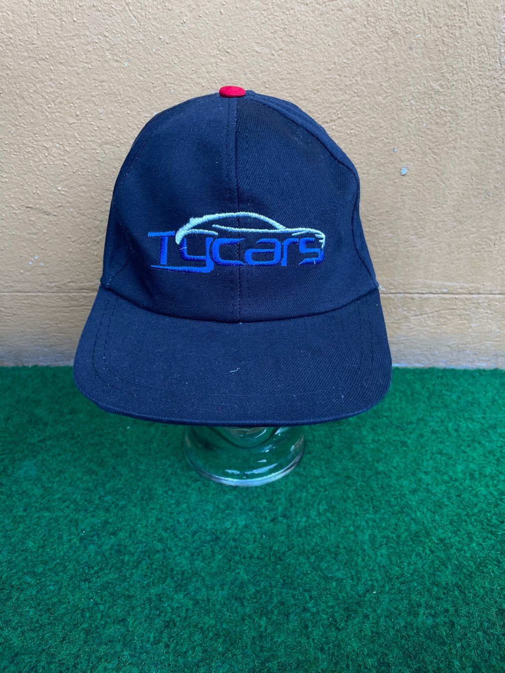 Copricapi, berretti & cappellini: 6 panel Cap Embroidered – Usato da Zürich venduto da le_souk