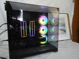 Gaming PC Core Ultra RX 9070 32 GB DDR5 2 TB SSD - Garantie