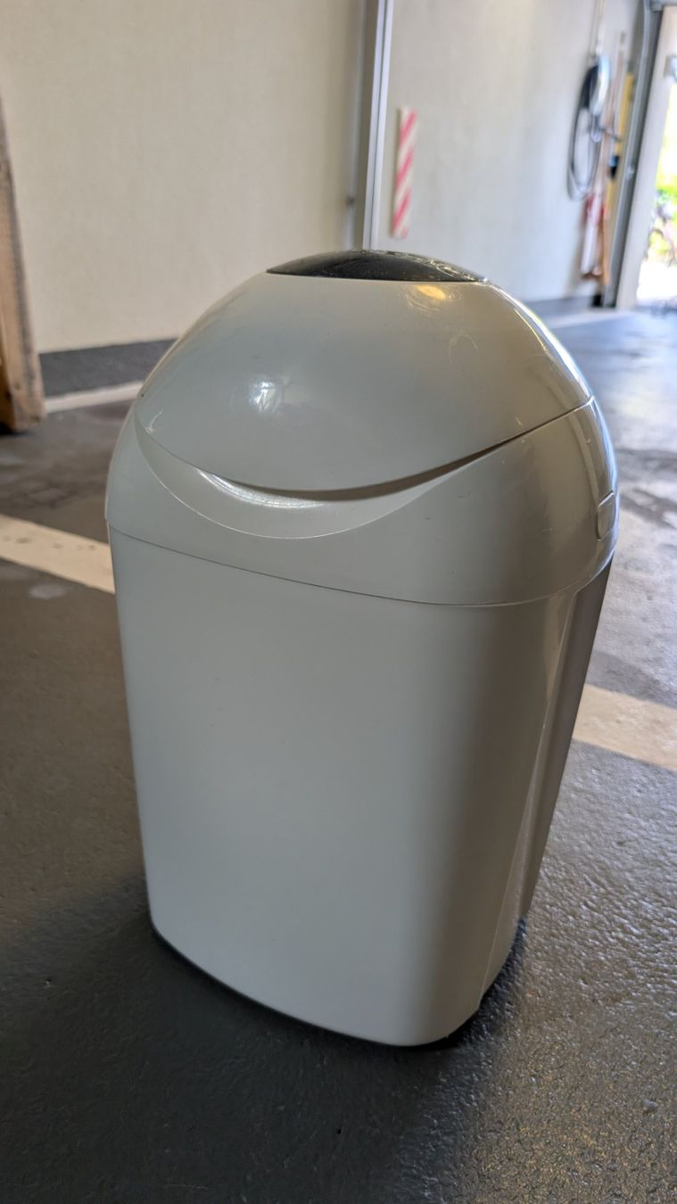 Tommee Tippee Cestini per rifiuti: Sangenic Tommee Tippee – Usato da Dübendorf venduto da Nukles 2