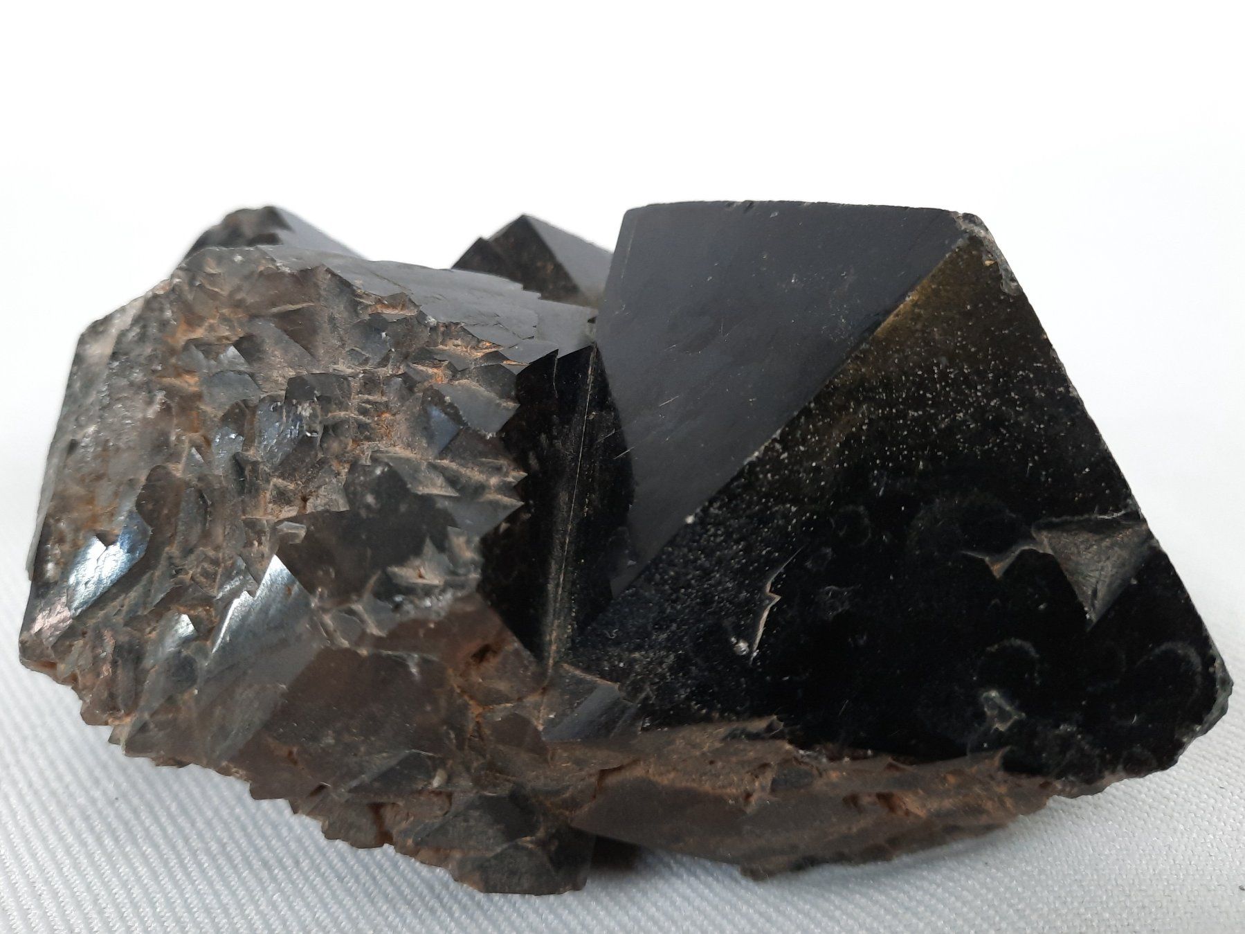 Minerali & Pietre curative: Schwarzer Rauchquarz – Usato da Beinwil am See venduto da Restwert_Beinwil