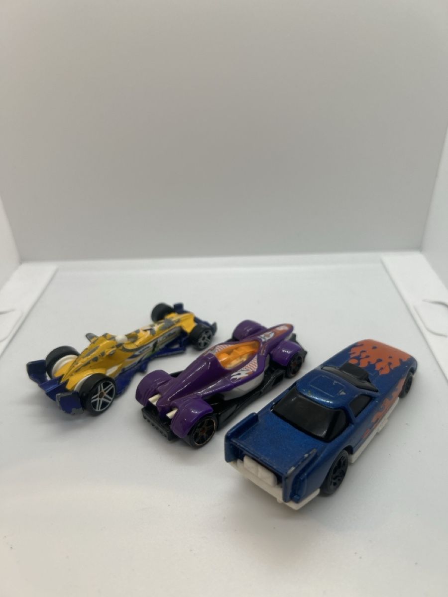 Hot Wheels Modellini d'auto: 3 x Hot Wheels Cars – Usato da Gorduno venduto da dm0320 1