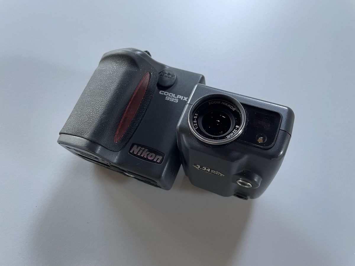 Coolpix Fotocamera: Nikon Coolpix 995, Digitalkamera – Usato da Zürich venduto da haeschesnonid