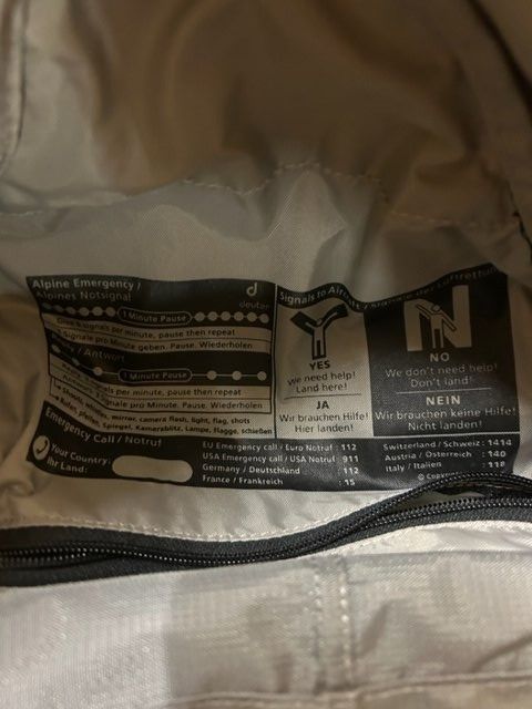 Deuter Rucksäcke: Deuter Rucksack Act Trail 32 – Gebraucht aus Belp von  3