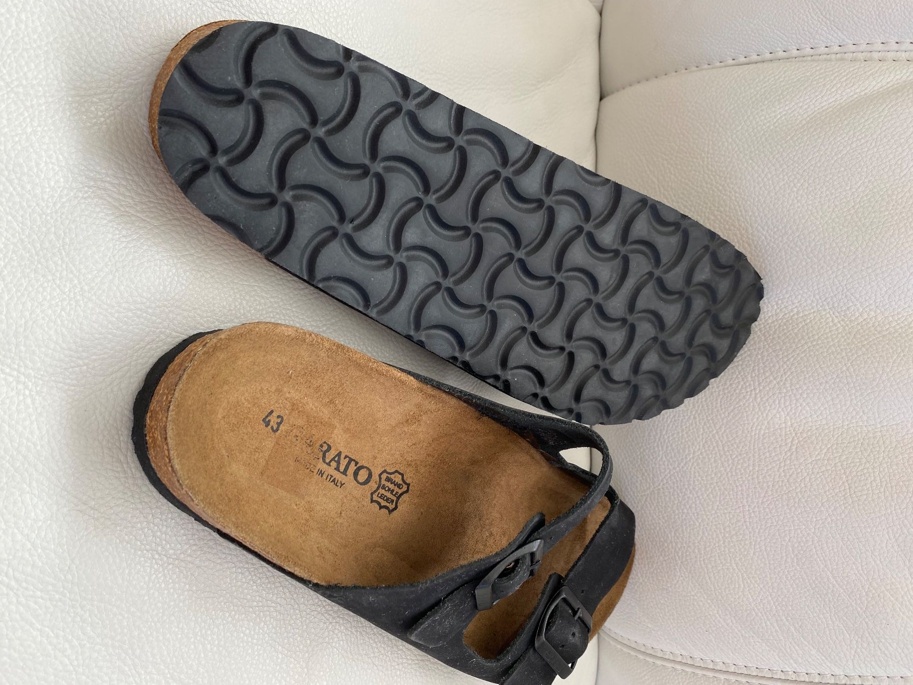 Herrenschuhe: Herren-Pantolette schwarz Leder Grösse 43 – Gebraucht aus Appenzell Meistersrüte von zongabolla 3