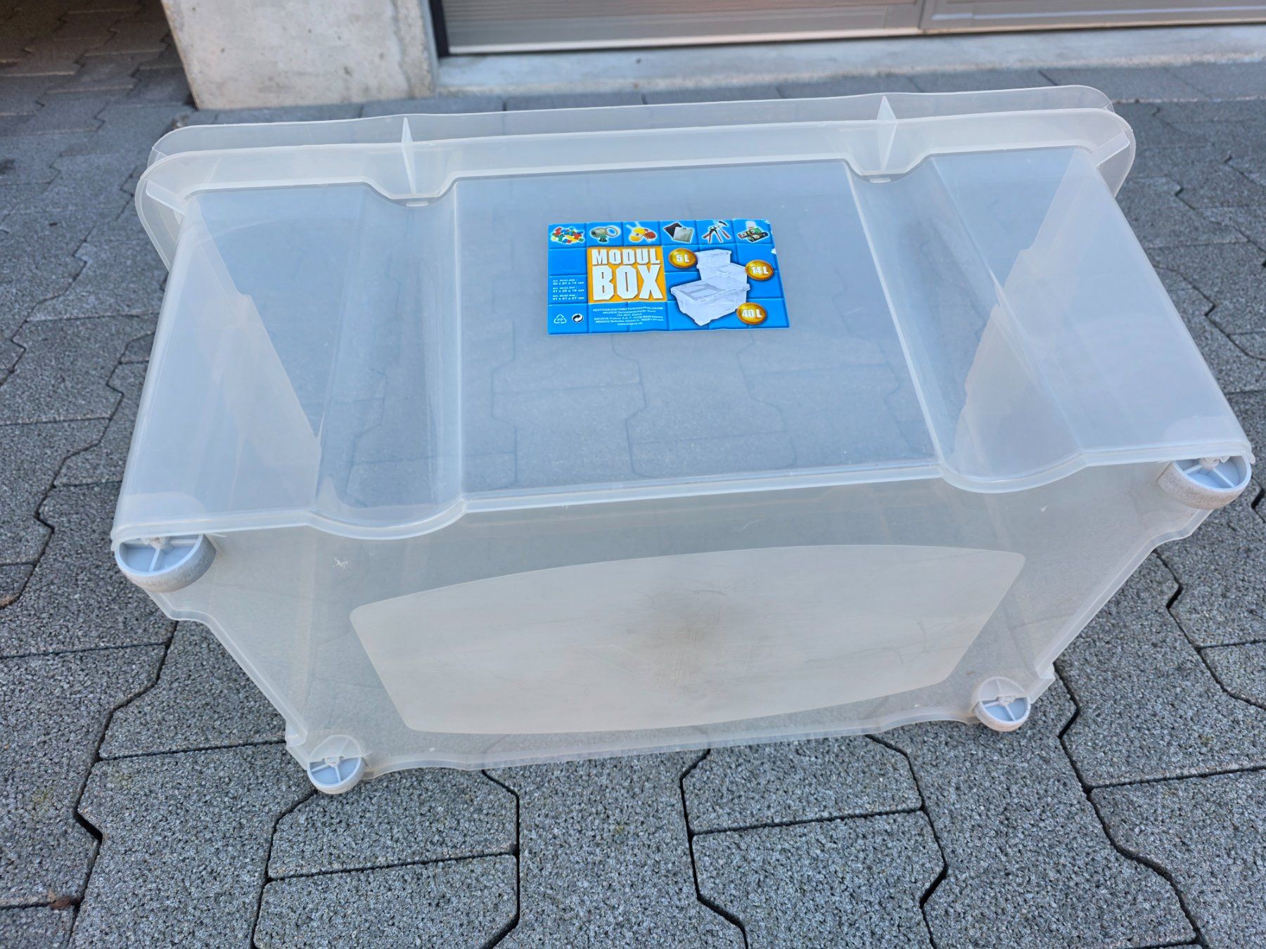 Sonstige Dekorationen & Accessoires: Kunststoff Modul Box Kiste auf Rollen ohne Deckel – Gebraucht aus Walterswil BE von Lonitti