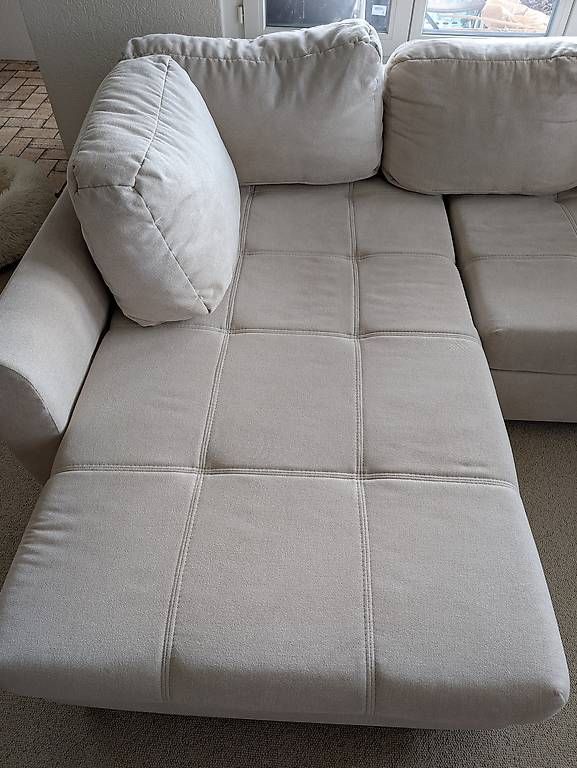 Sofas: Schönes Sofa mit Schlaffunktion – Gebraucht aus Ossingen von Miramiss83 1