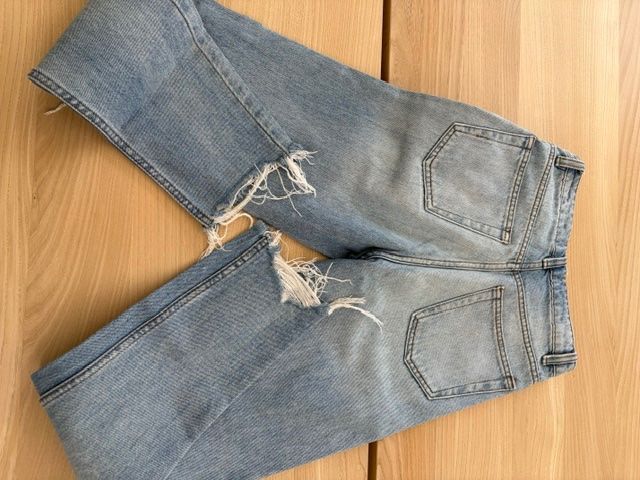 Jeans: Jeans – Gebraucht aus Binningen von son_x7yt 2