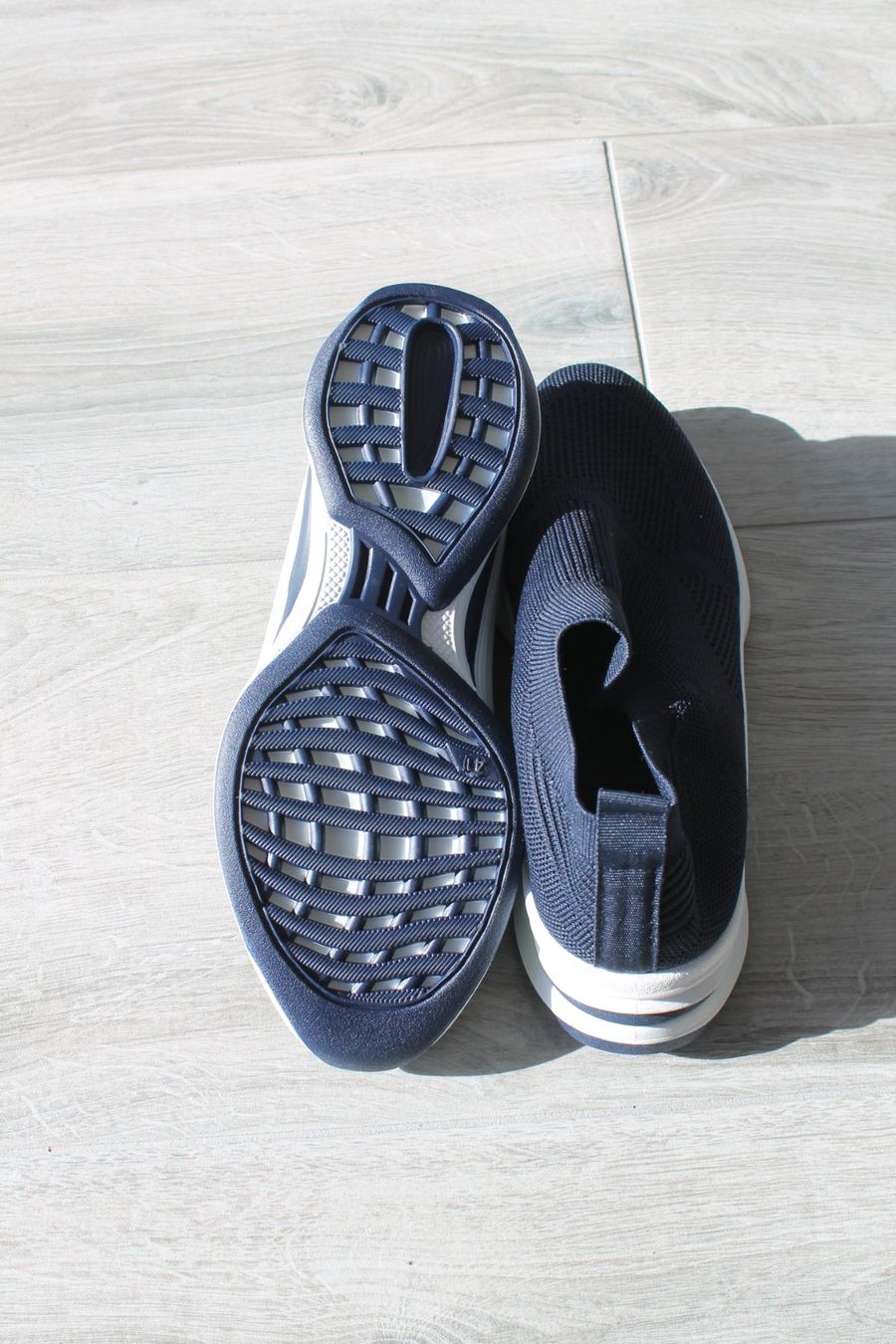 Herrenschuhe: Sneakers Neuves, taille 41 – Neu und originalverpackt aus Chez-le-Bart von jasse 1