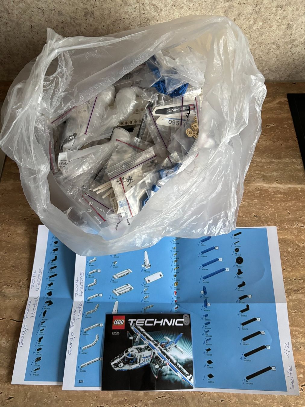 Lego Giocattoli: Lego Cargo Plane Model 42025 – Usato da Dörflingen venduto da verena052 2