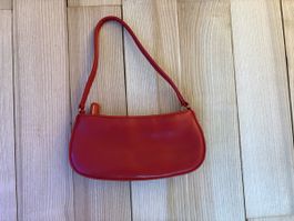 Rote Mini Handtasche