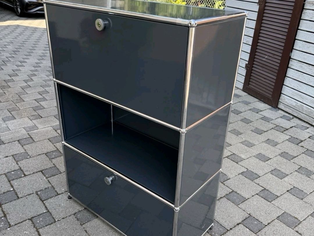 USM Scaffali: USM Regal Anthrazitgrau (Preis VB) – Usato da Zürich venduto da LUXUS2020 1