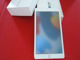 Apple iPad Air, Wi-Fi Cellular, 64 GB, Gold - Top Zustand!