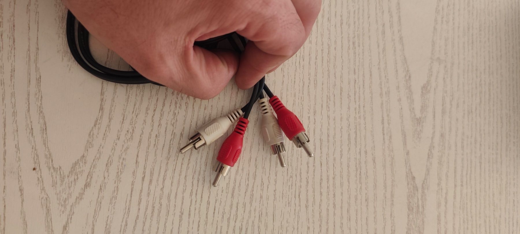 Câbles: Câble audio RCA rouge et blanc – D'occasion à Aigle par Dadavd 1