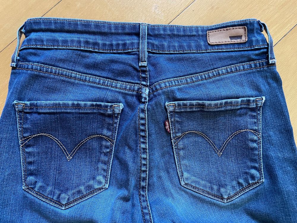 Levis Jeans 26 Demi Curve Kaufen auf Ricardo