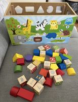Holzspielzeug: Formen Sortierspiel mit Buchstaben Würfel