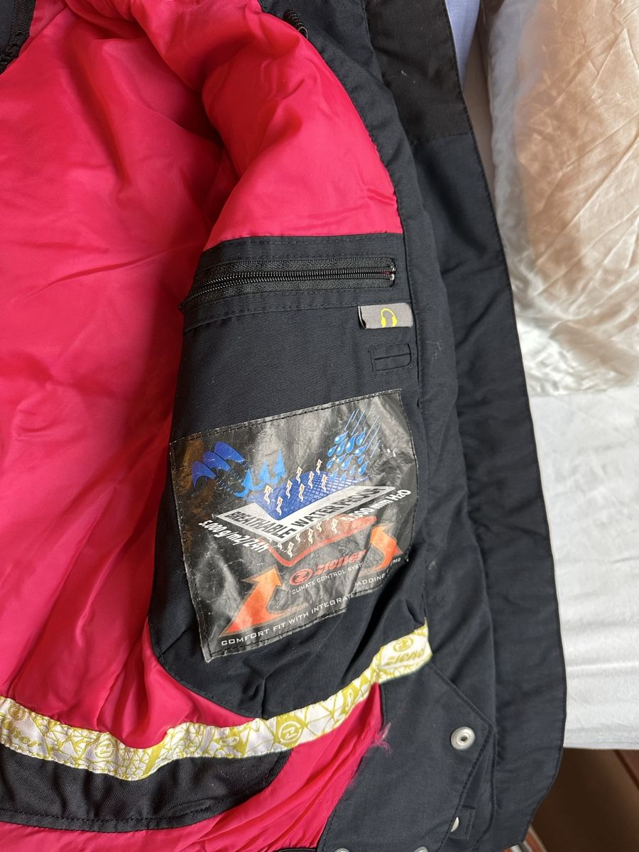 Ziener Giacche: Ziener Skijacke Gr. 34 – Usato da Zürich venduto da sin_q2m2 4