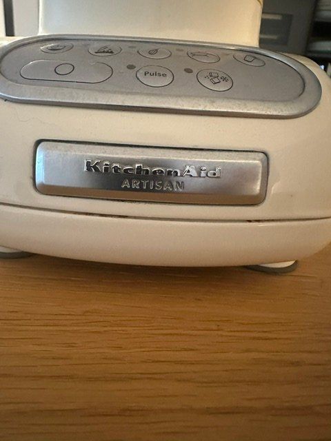 Kitchenaid Küchengeräte: KitchenAid Artisan Blender in Farbe Almond Cream – Gebraucht aus Urdorf von Tschitschi_go 2