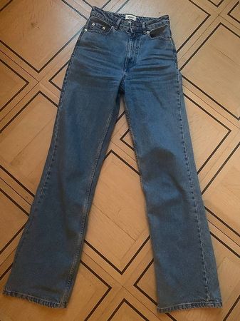 Jeans Only