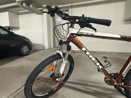 Mountainbike Trek  braun weiss