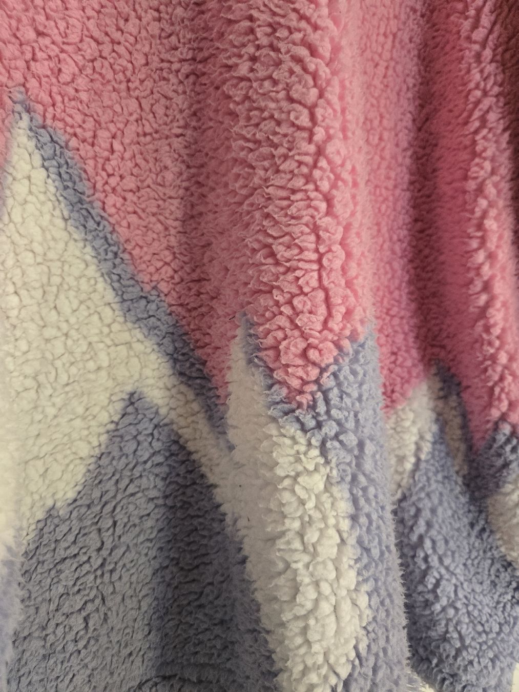 Maglioni & Felpe: Fleece-Pulli mit Berg-Design, Gr. L – Usato da Dübendorf venduto da Timulka 1
