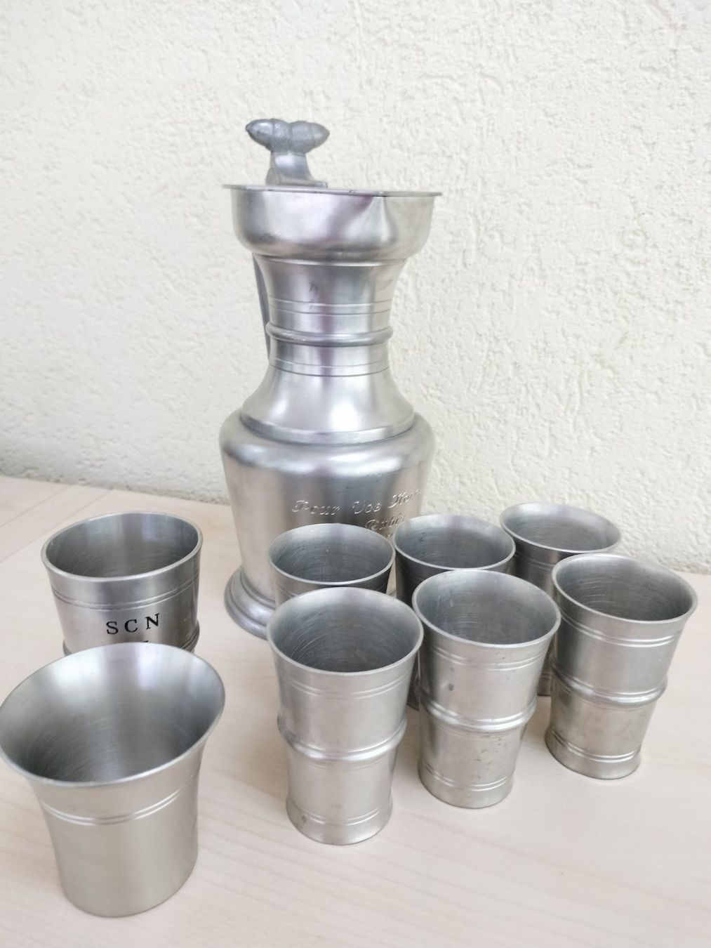 Channe valaisanne et 8 gobelets (Gebraucht) in Cortaillod für CHF 35 ...