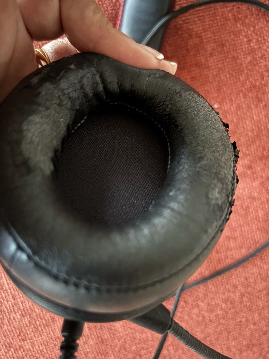 Hyperx Cuffie: Casque Hyperx noir et rouge  – Usato da Blonay venduto da Ollorvi 3