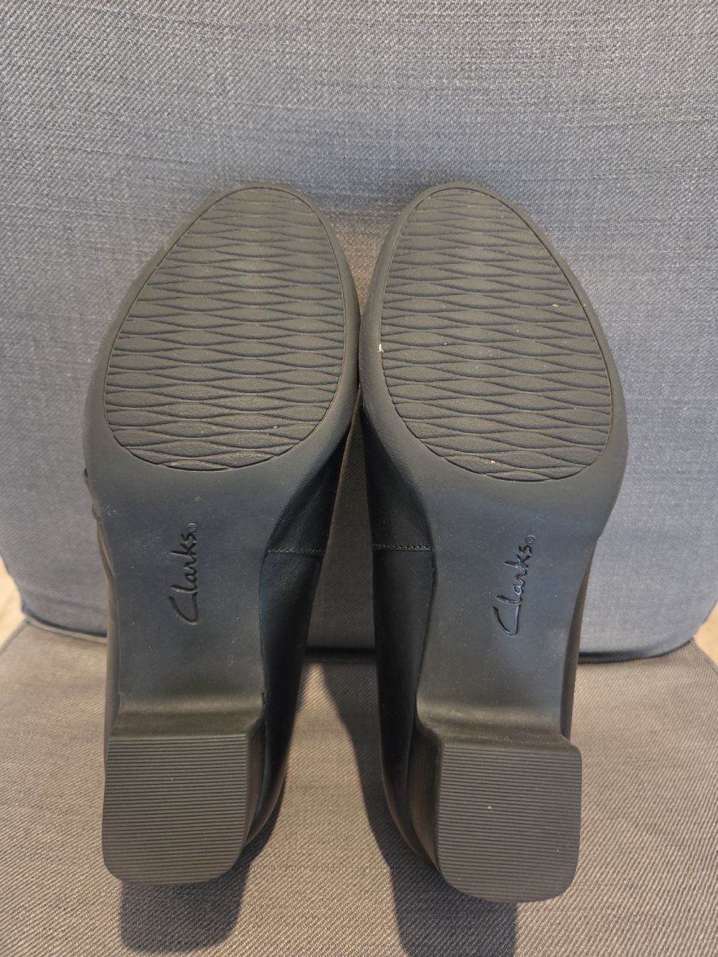 Clarks Scarpe da donna: Clarks Rosalyn Adele Mocassin – Usato da Zürich venduto da adibloech 2