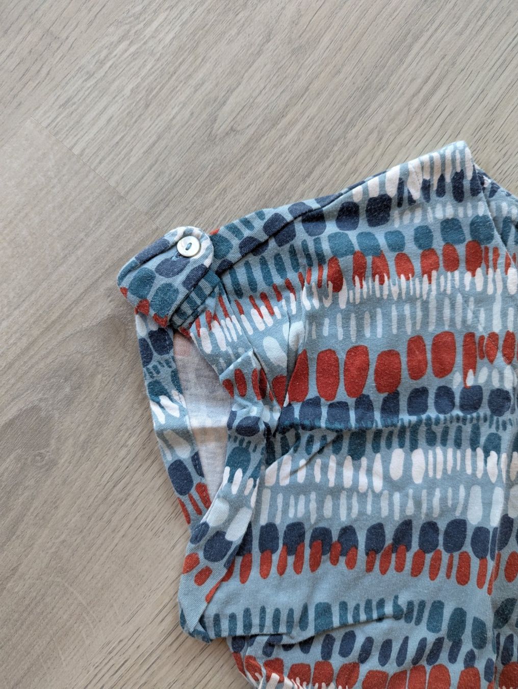 Lotti di vestiti: 3 schöne, sommerlicheT-Shirts in Grösse S – Usato da Goldingen venduto da YouAreMySunshine 1