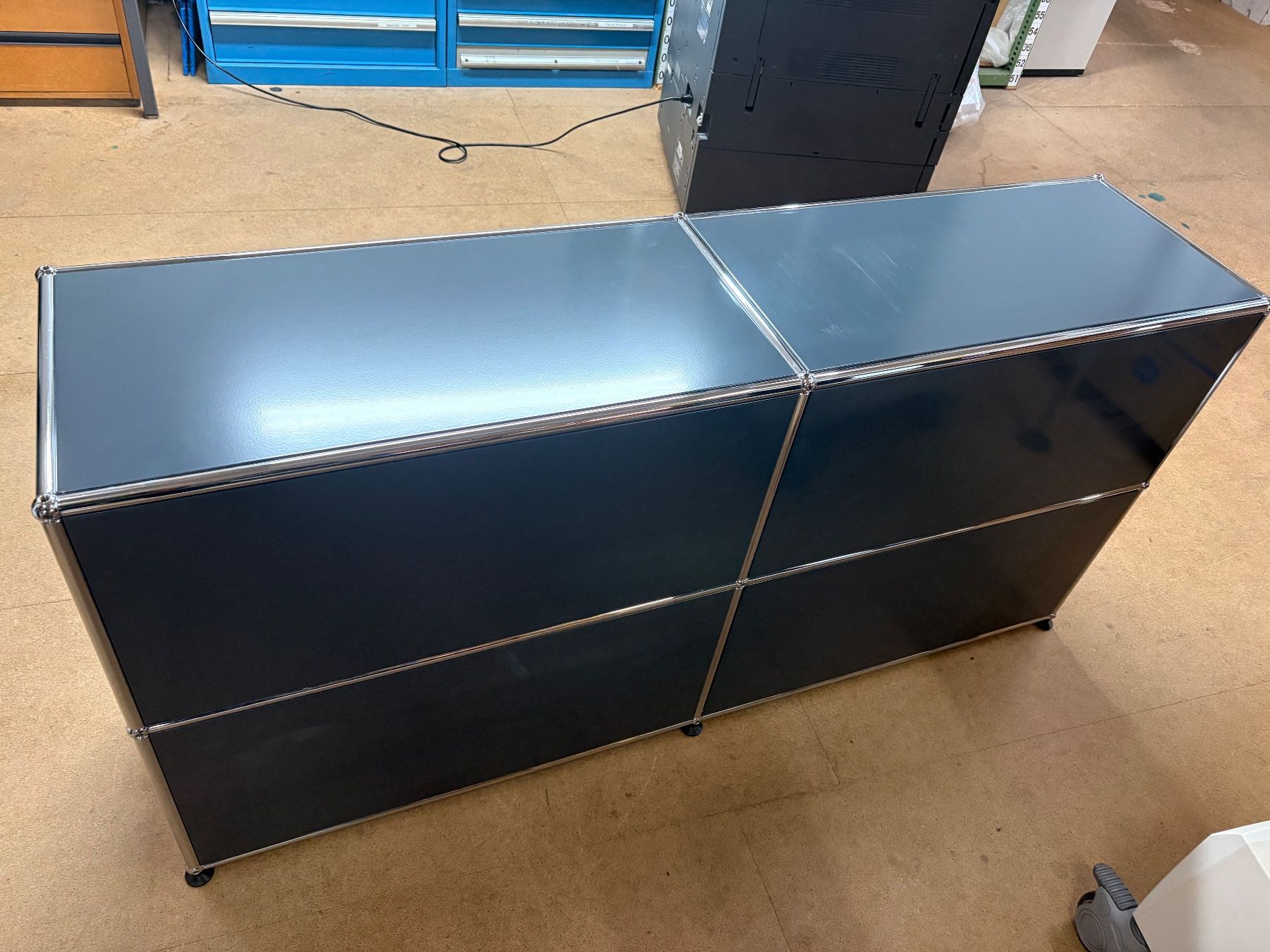 USM Regale: USM Haller Sideboard, Anthrazit – Gebraucht aus Hellbühl von copy-swiss 1