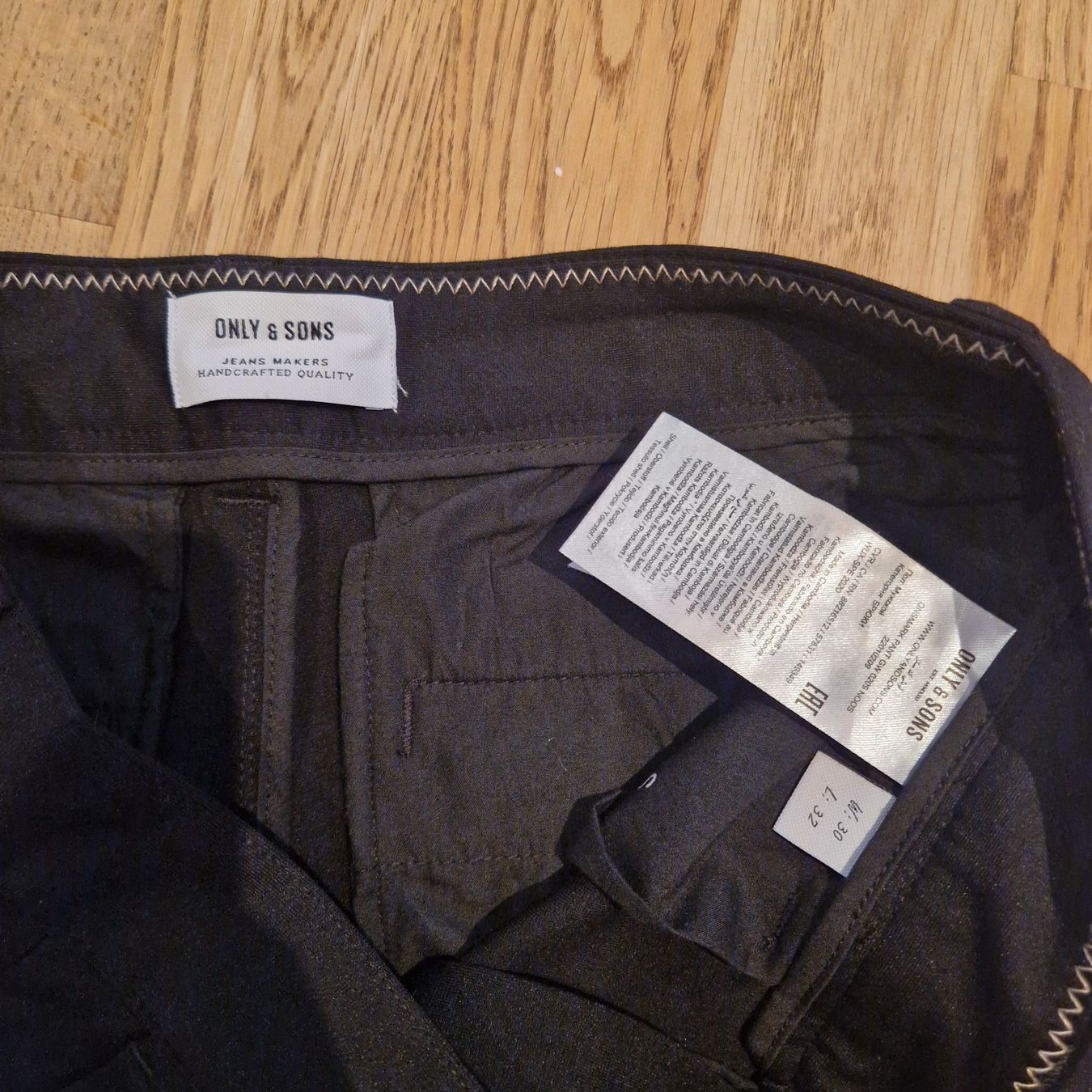 Pantaloni: Stoffhose /Chinos Only & Sons 30/32 – Usato da Nendeln venduto da Zopfie_ 3