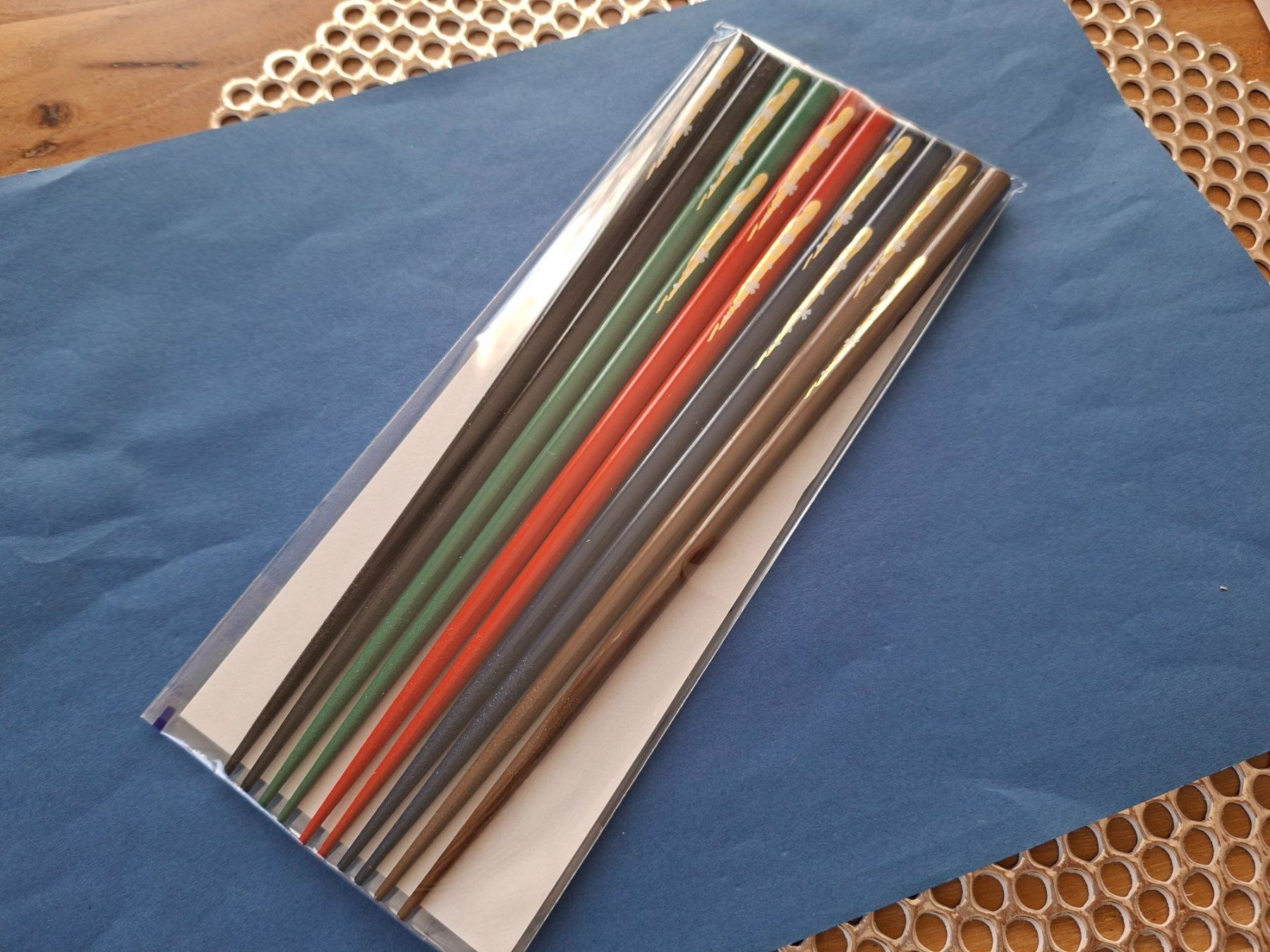 Bestecksets: Made in Japan lacquerware CHOPSTICKS set/Stäbchen/SAKURA! – Neu (gemäss Beschreibung) aus Goldach von mamakotzi