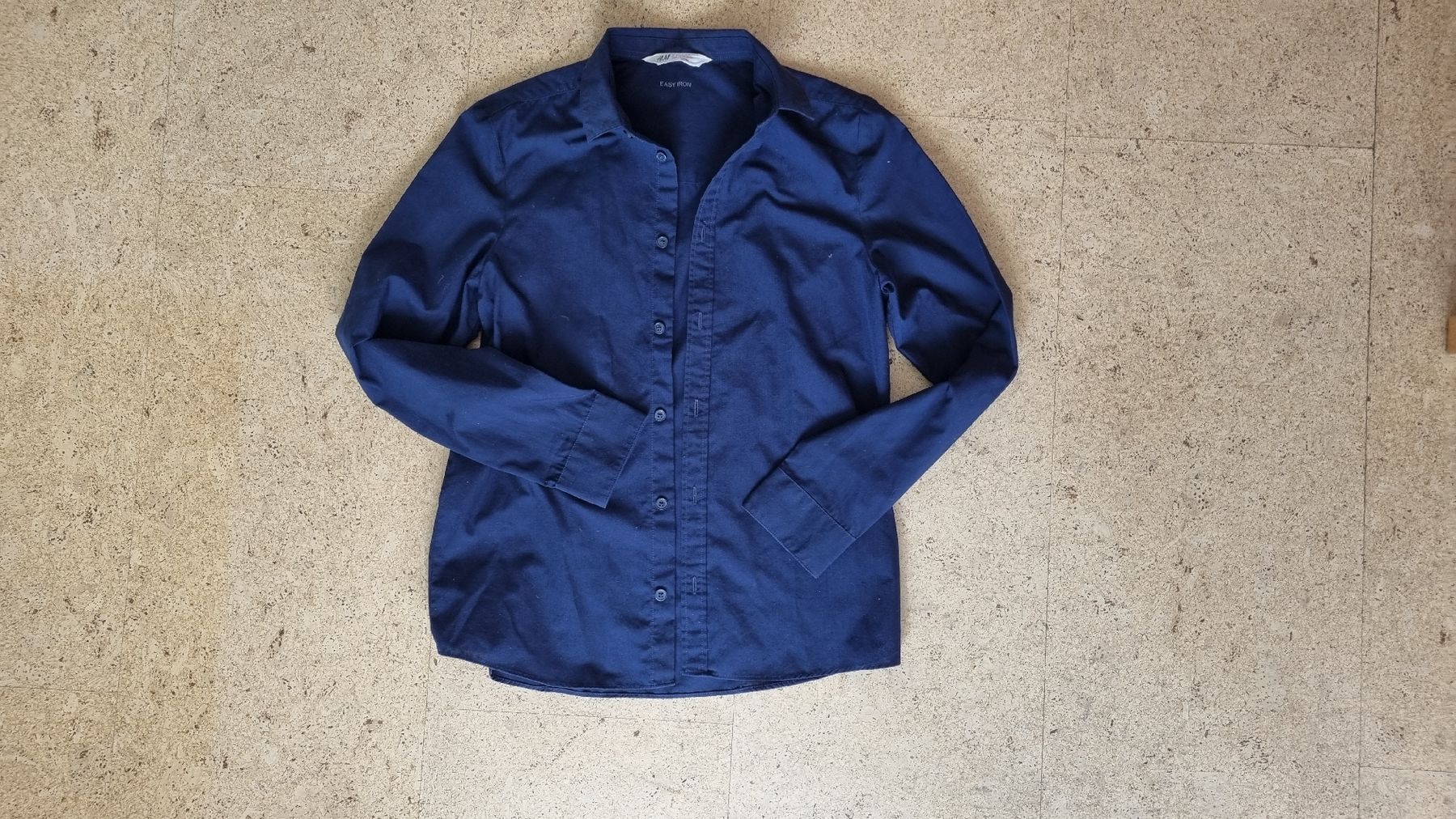 H&M Chemises, T-shirts & Polos: Hemd Gr.164 – D'occasion à Uster par Moriginal