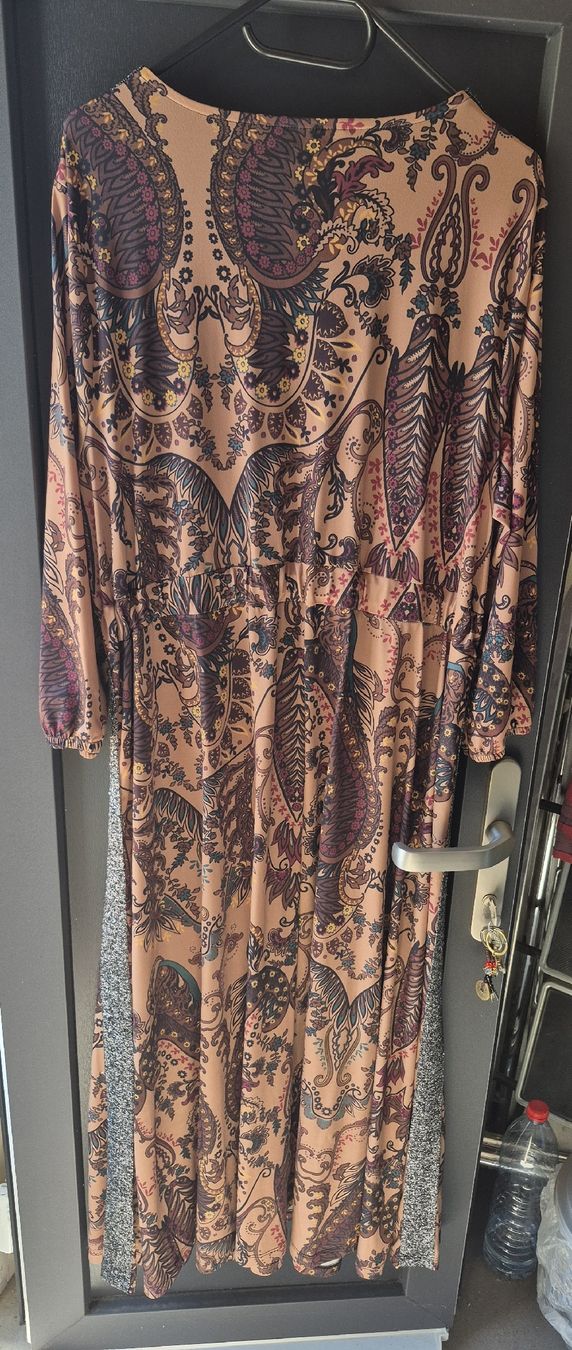 Vestiti: Kleid – Nuovo (secondo la descrizione) da Wislikofen venduto da Ana.Gomes 9